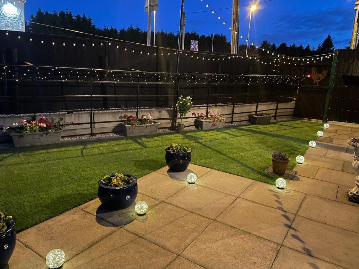 Abbey'S Inn Cheadle  Esterno foto